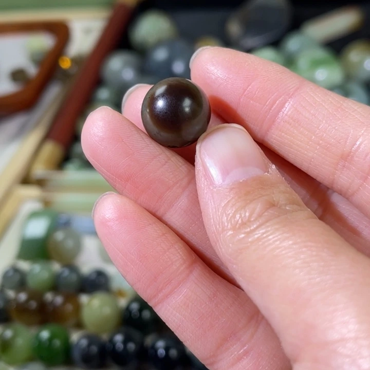 和田玉（糖玉）未镶嵌珠宝半成品14.3