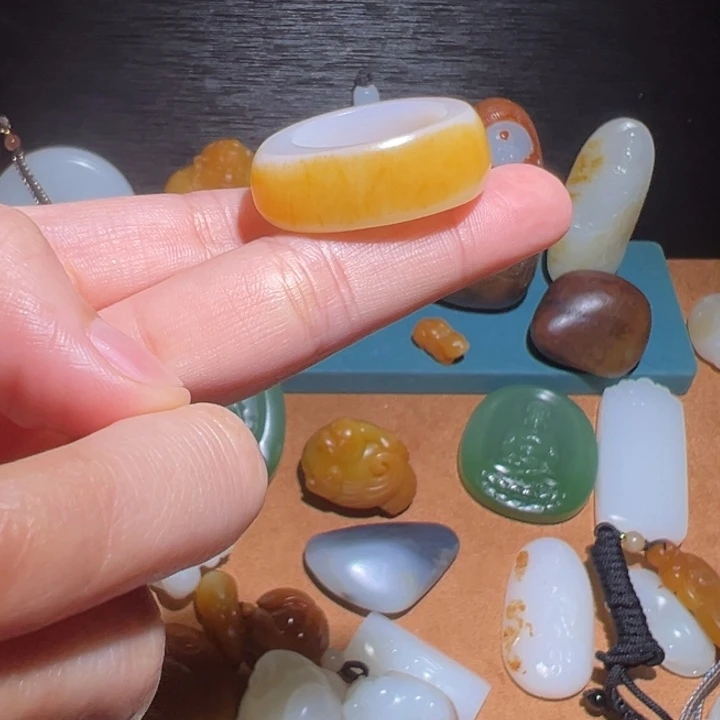 都***熟和田玉未镶嵌挂件