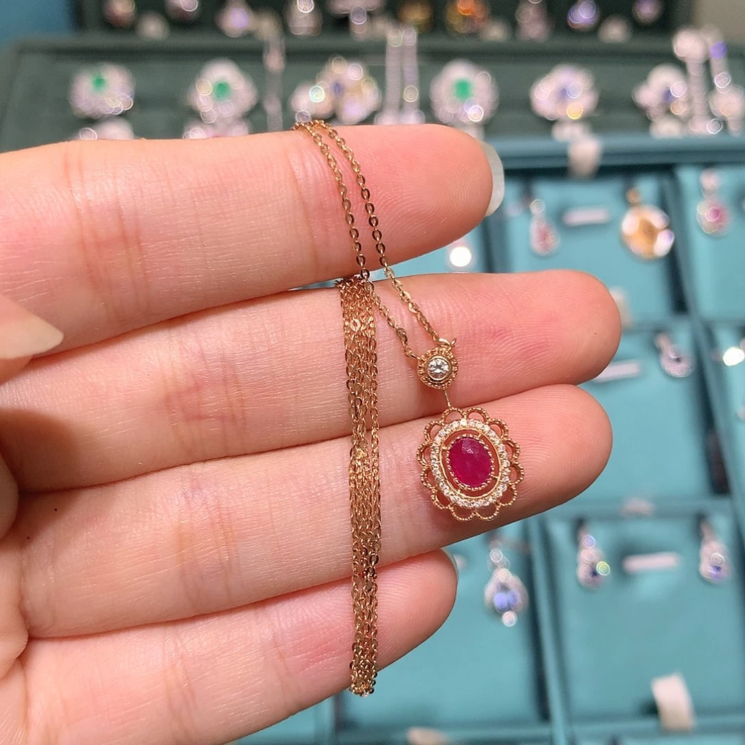 颈饰18K金镶嵌红宝石