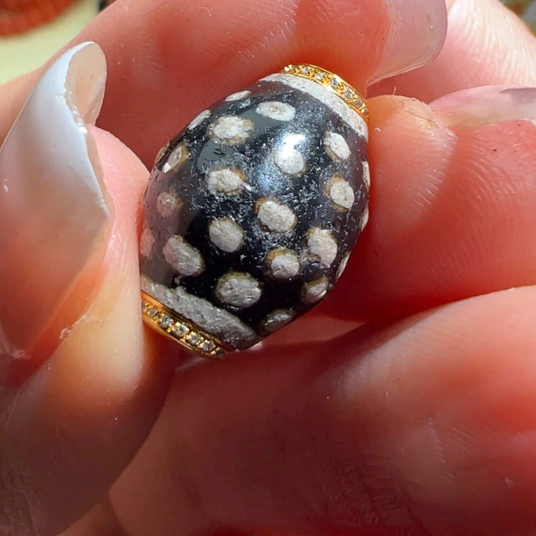 玛瑙/玉髓18K金镶嵌颈饰