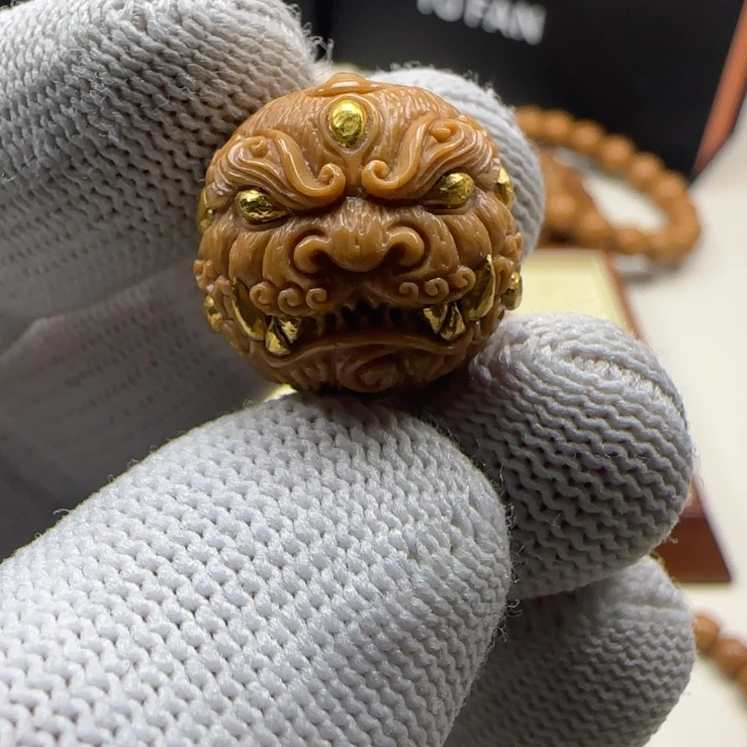 猴头核桃吊坠琪**杨双面唐狮镶嵌24k