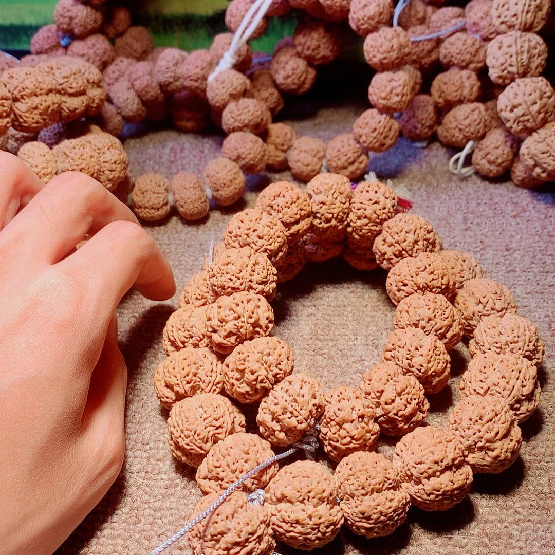 金刚菩提吊坠風**淡两条———-