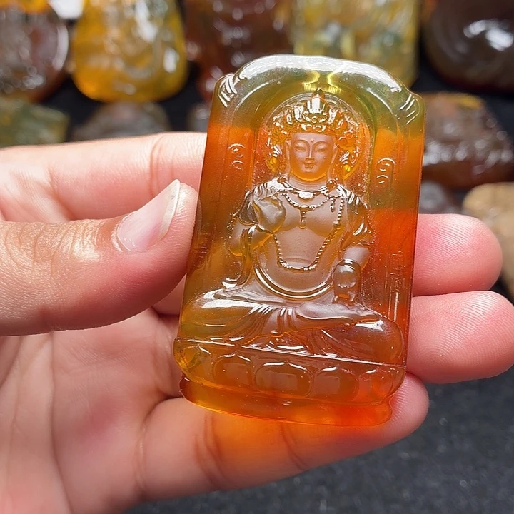 琥珀未镶嵌颈饰115