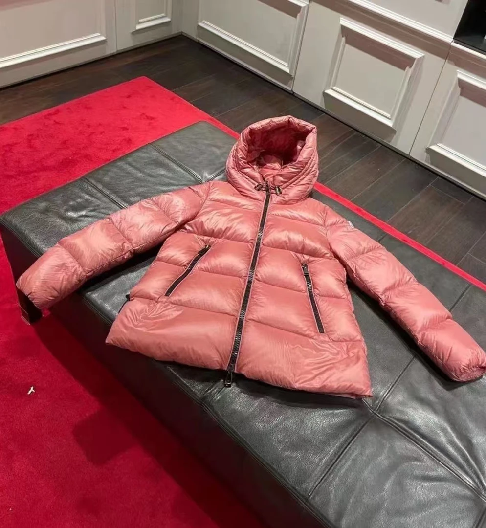 未使用 MONCLER 盟可睐/GG/seritte女士粉色羽绒服 福利