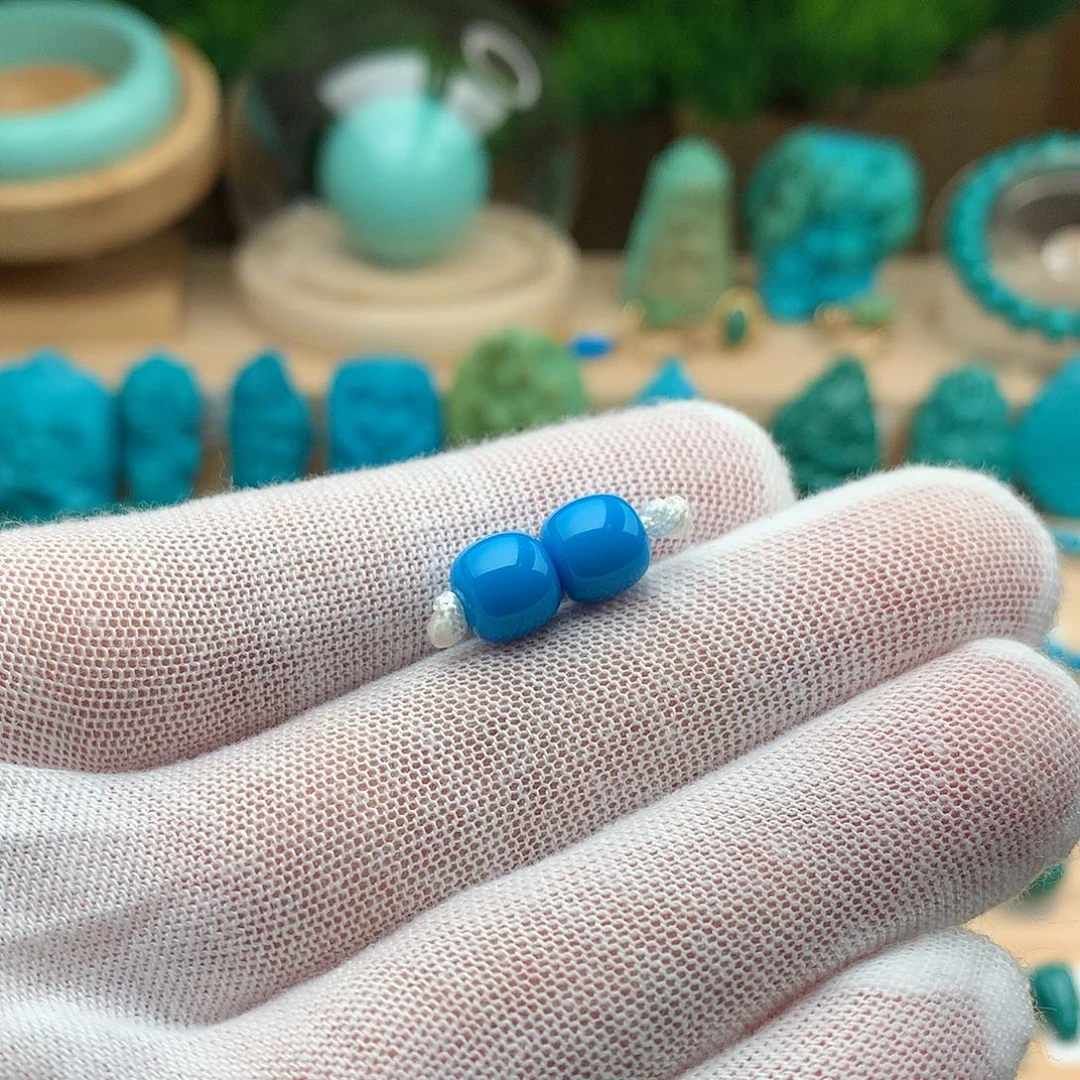 A***嗨绿松石未镶嵌颈饰