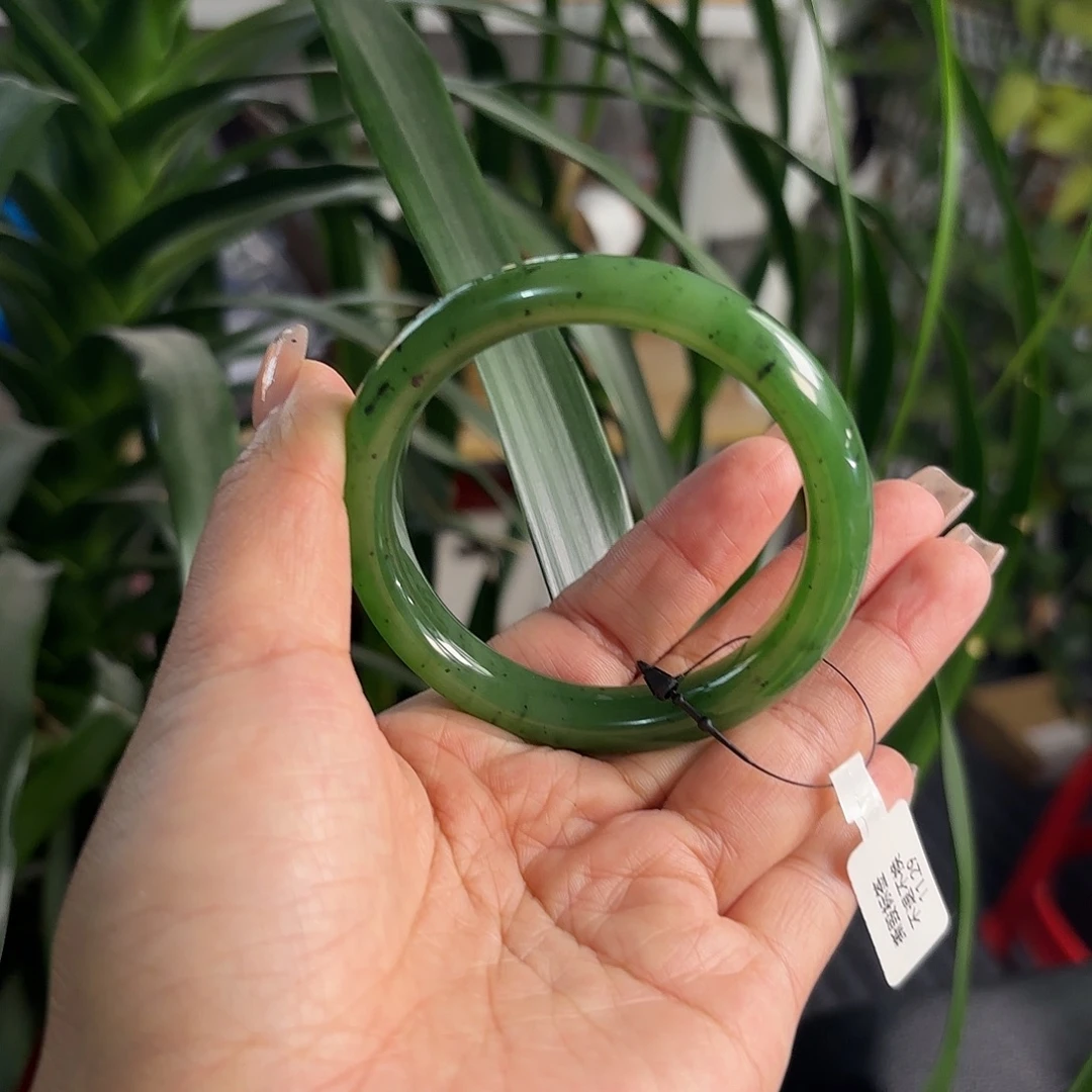 和田玉未镶嵌手镯正阳绿55