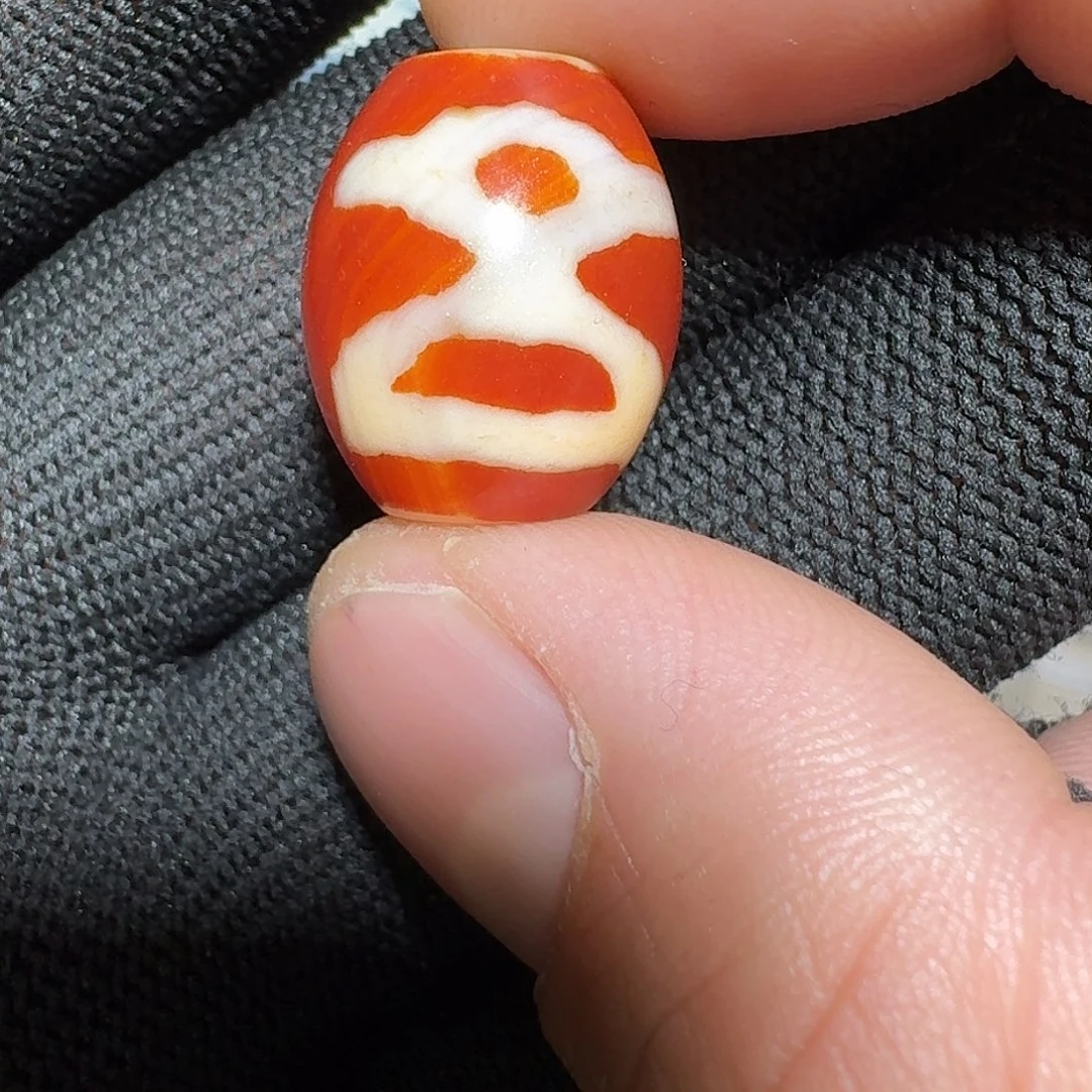 玛瑙/玉髓足铂镶嵌颈饰