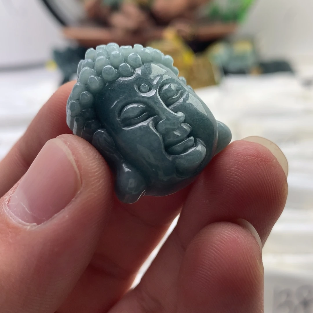 颈饰未镶嵌翡翠佛头