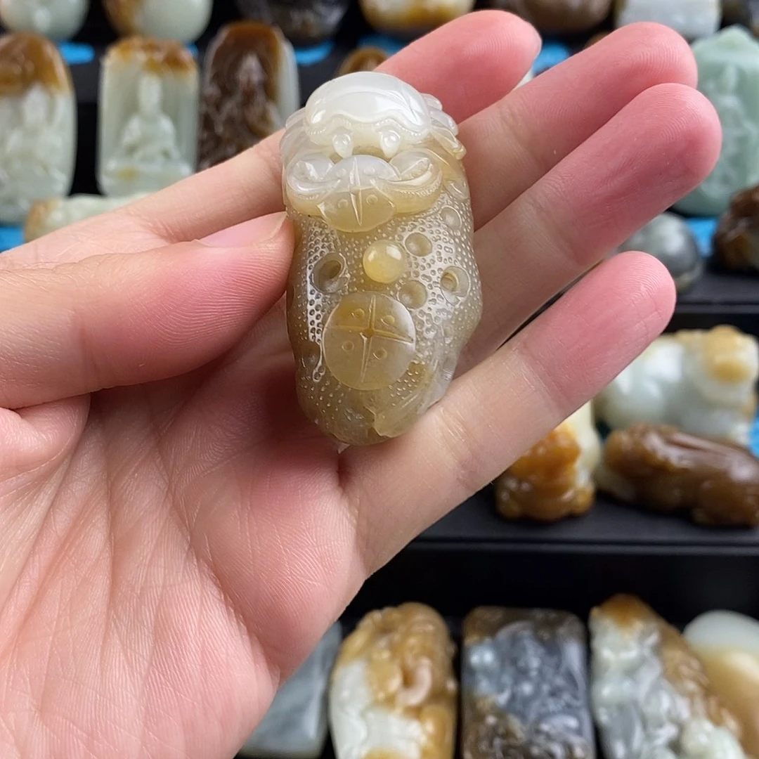 和田玉挂件未镶嵌