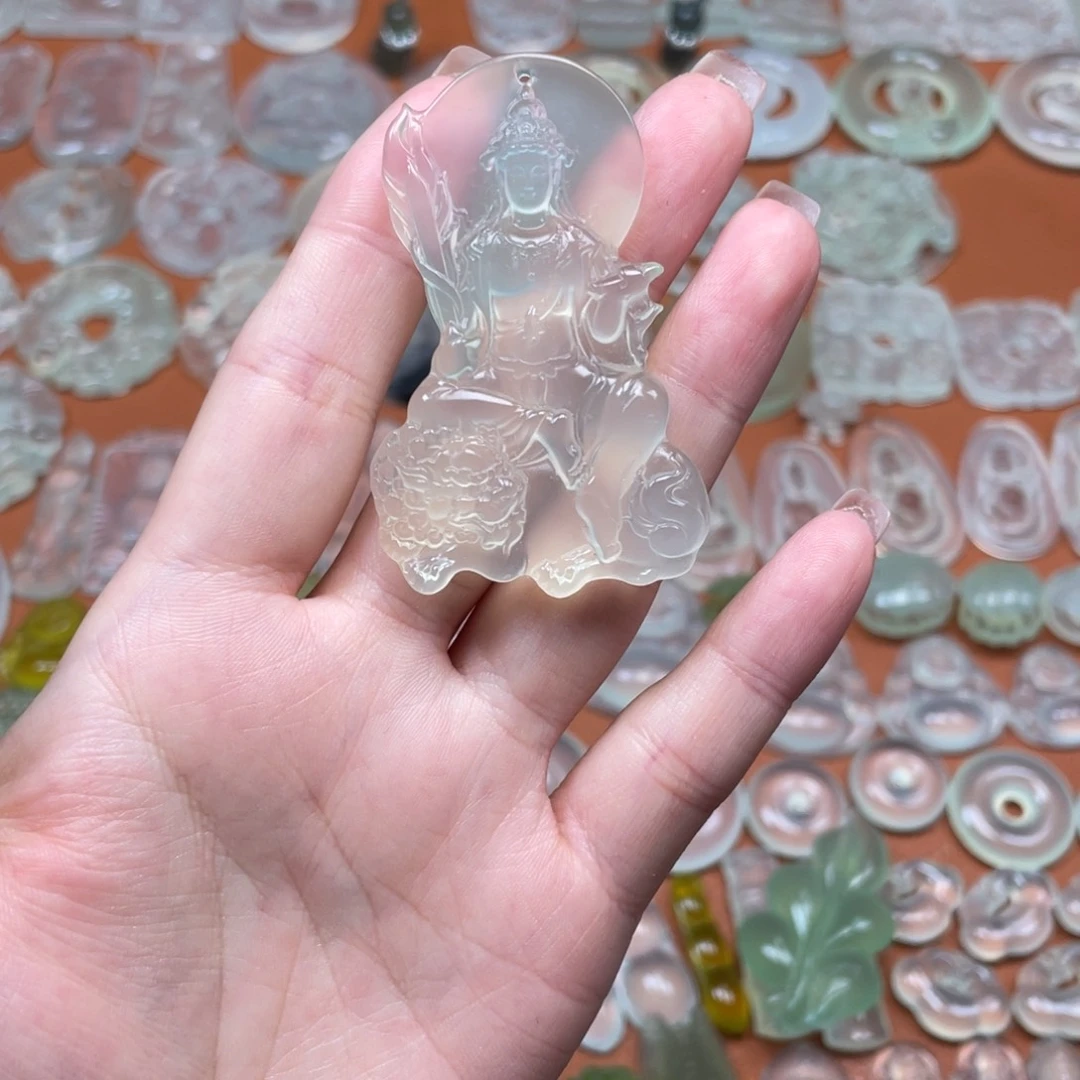 M***Y蛇纹石玉未镶嵌颈饰