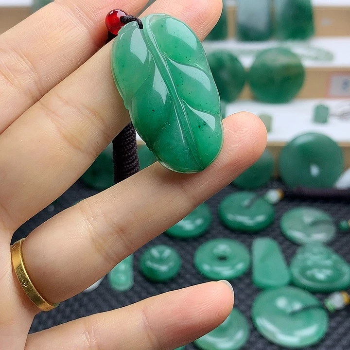 未镶嵌石英质玉珠宝半成品