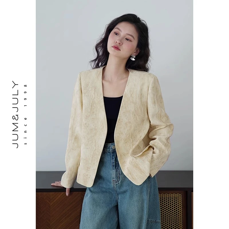 嘉茱莉【小贵妇】秋季新款无扣V领短款西装外套女设计感西服V1009