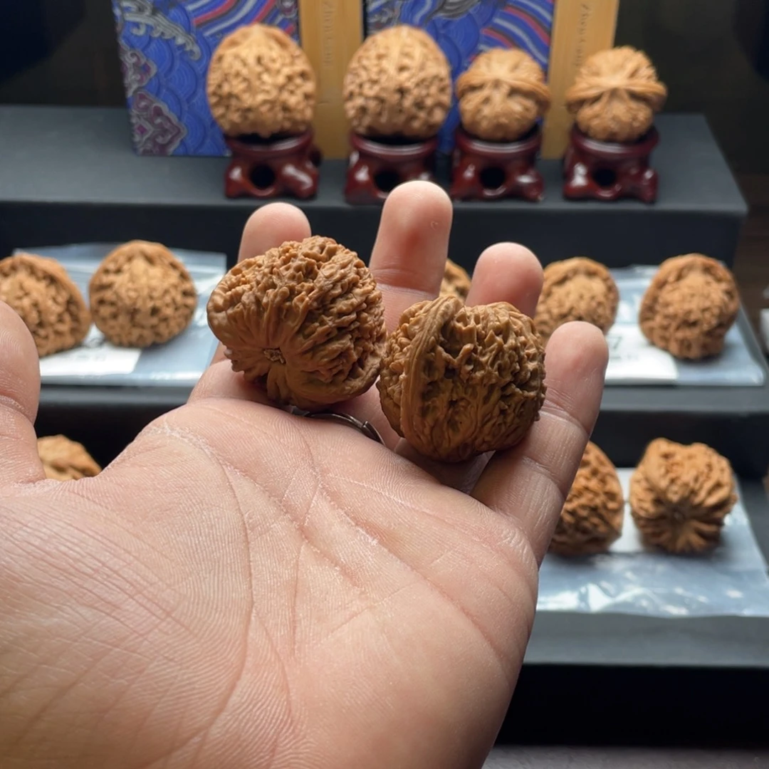 桀***哥全品无修南疆石41尺