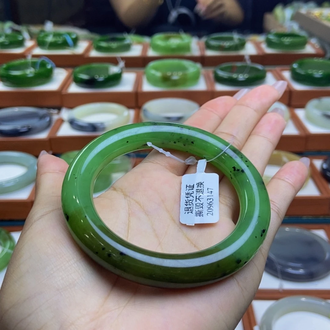 和田玉手镯未镶嵌和田玉乌兰海苹果绿57