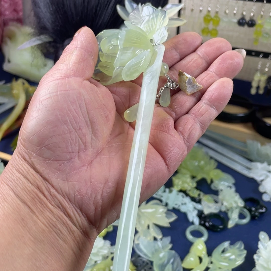 蛇纹石玉发饰未镶嵌铃***舞