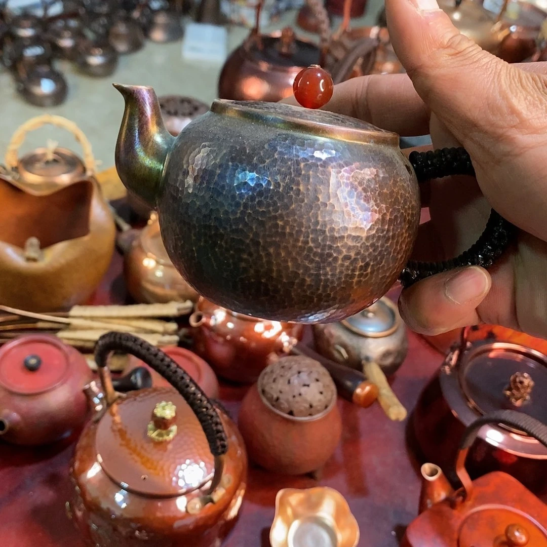 艾****人手工锻打工艺复古小壶荣