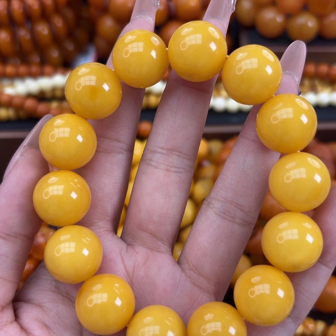 未镶嵌颈饰琥珀蜜蜡
