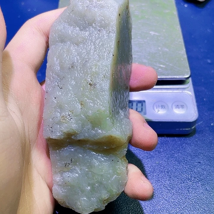 未镶嵌和田玉（糖玉）珠宝半成品