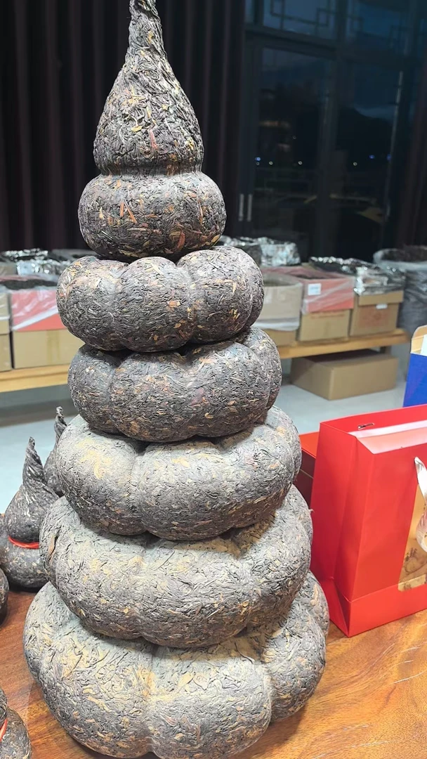 【龙哥私房茶】冰岛(地界)沱茶 2016年普洱茶生茶紧压茶 撬散称重