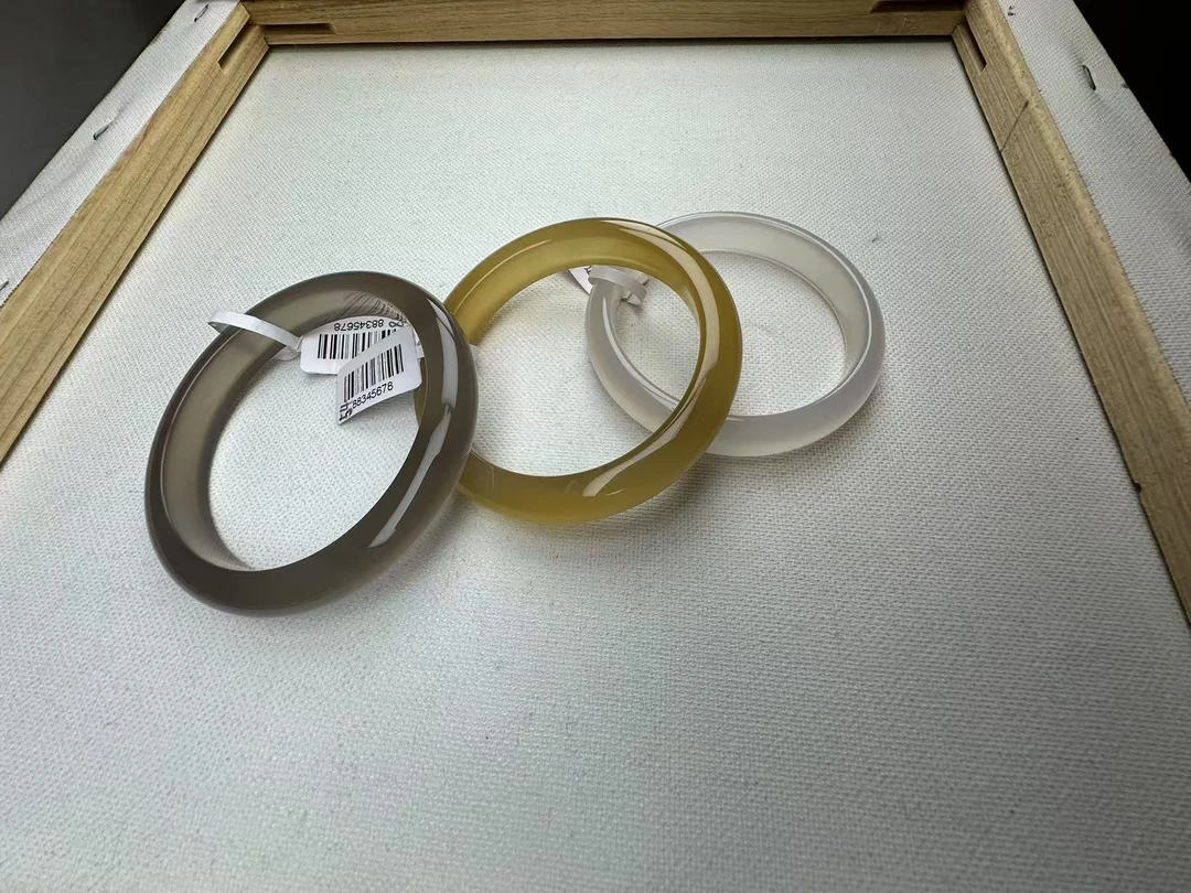 天然原色玛瑙手镯