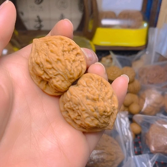 文玩核桃吊坠野生