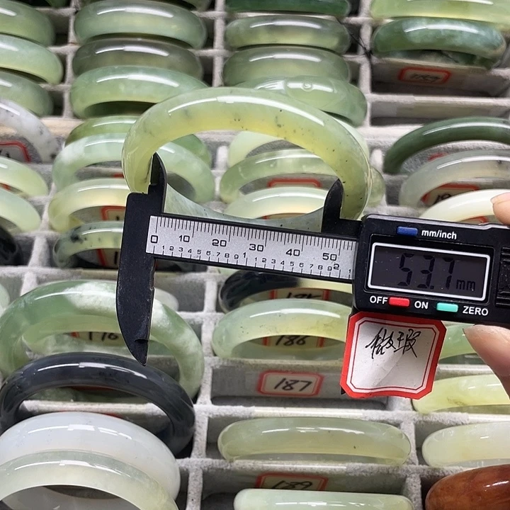 未镶嵌蛇纹石玉手镯187
