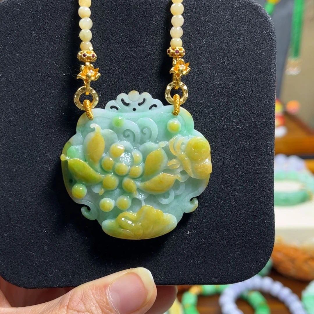 翡翠未镶嵌颈饰天然翡翠