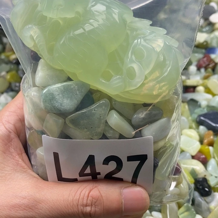 蛇纹石玉鱼缸石未镶嵌