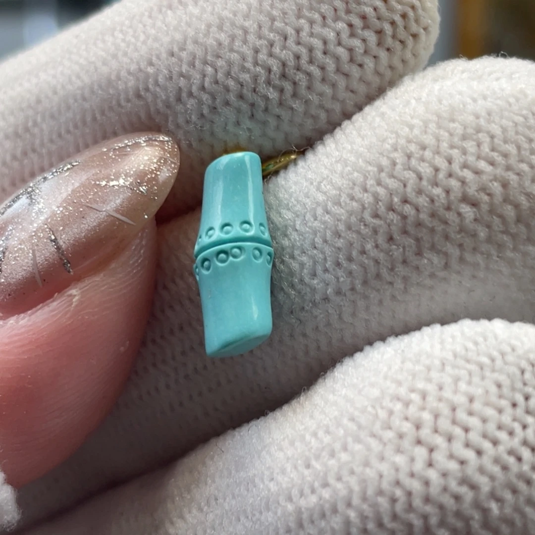 绿松石未镶嵌挂件