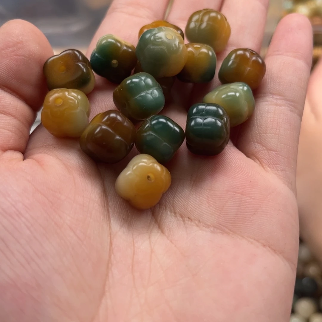 【闪购商品】白玉菩提吊坠a/11 10柿子