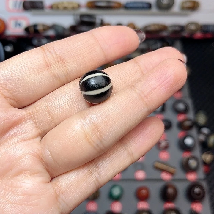 未镶嵌玛瑙/玉髓珠宝半成品玩****）