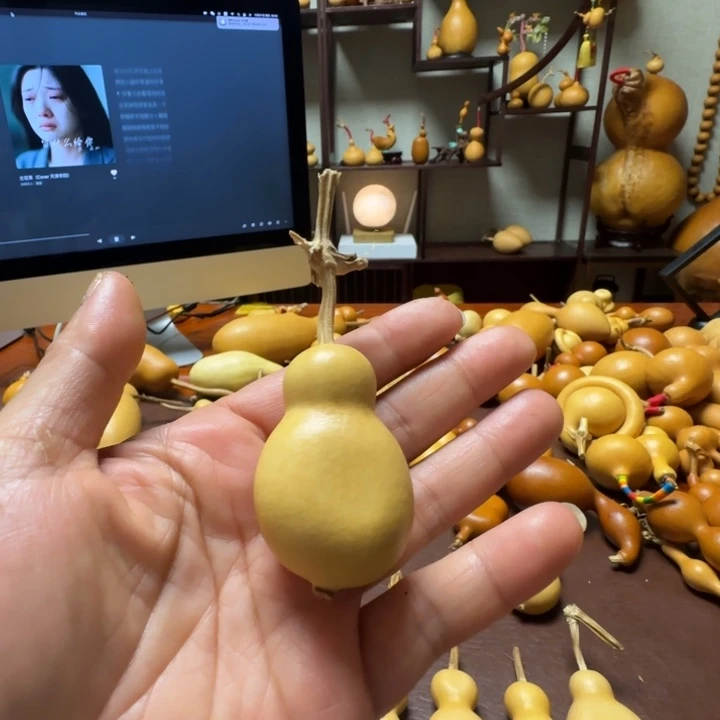 A****我在外面吃东西啊点