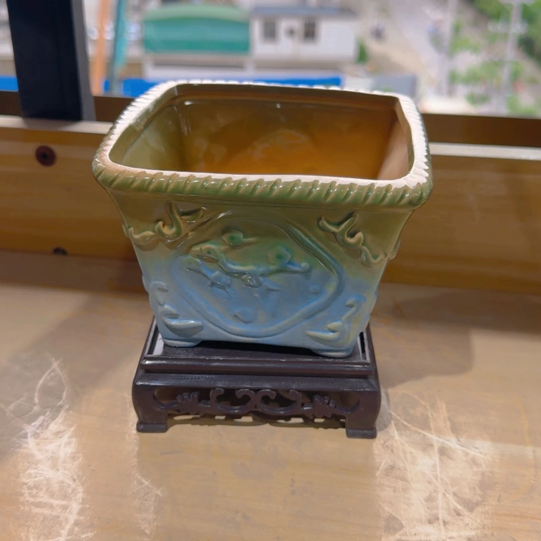 紫砂花盆粗陶精雕