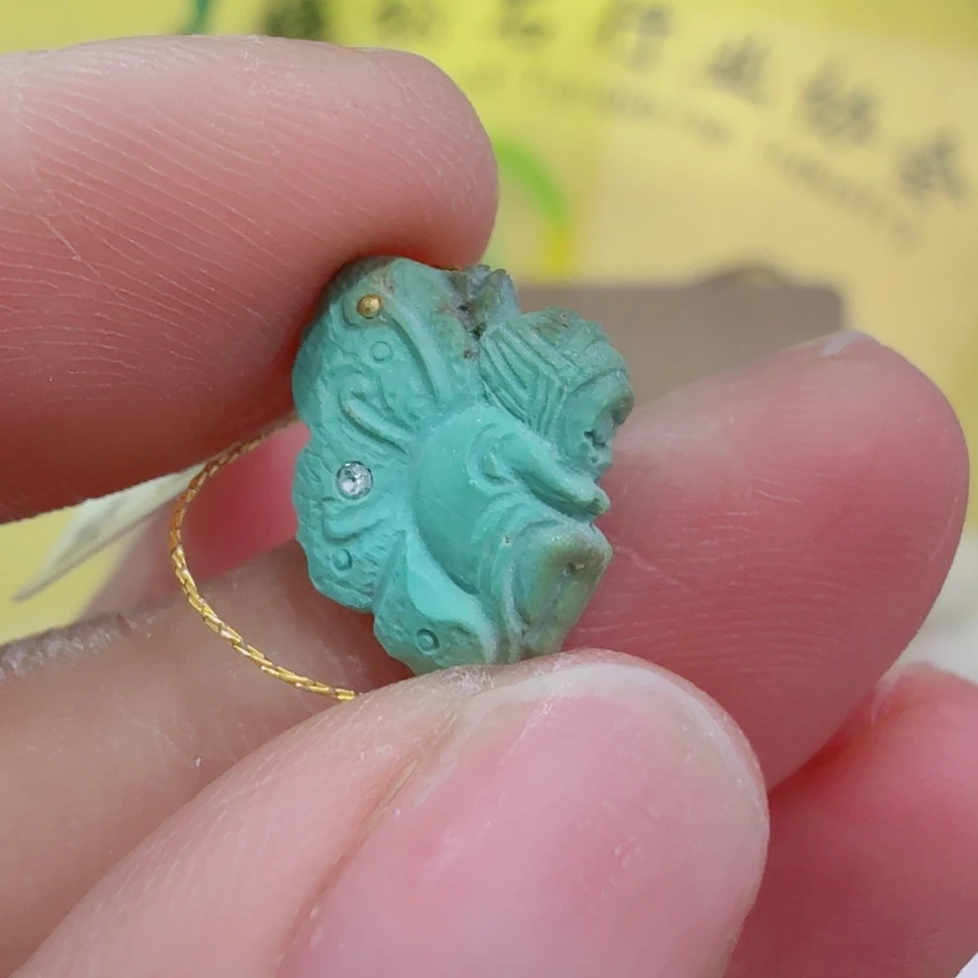 未镶嵌绿松石珠宝奇石