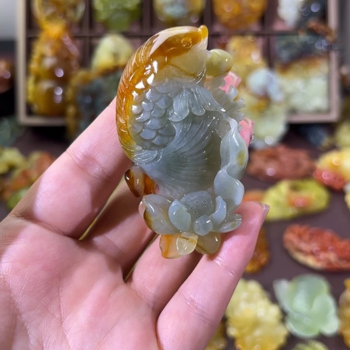 未镶嵌蛇纹石玉颈饰