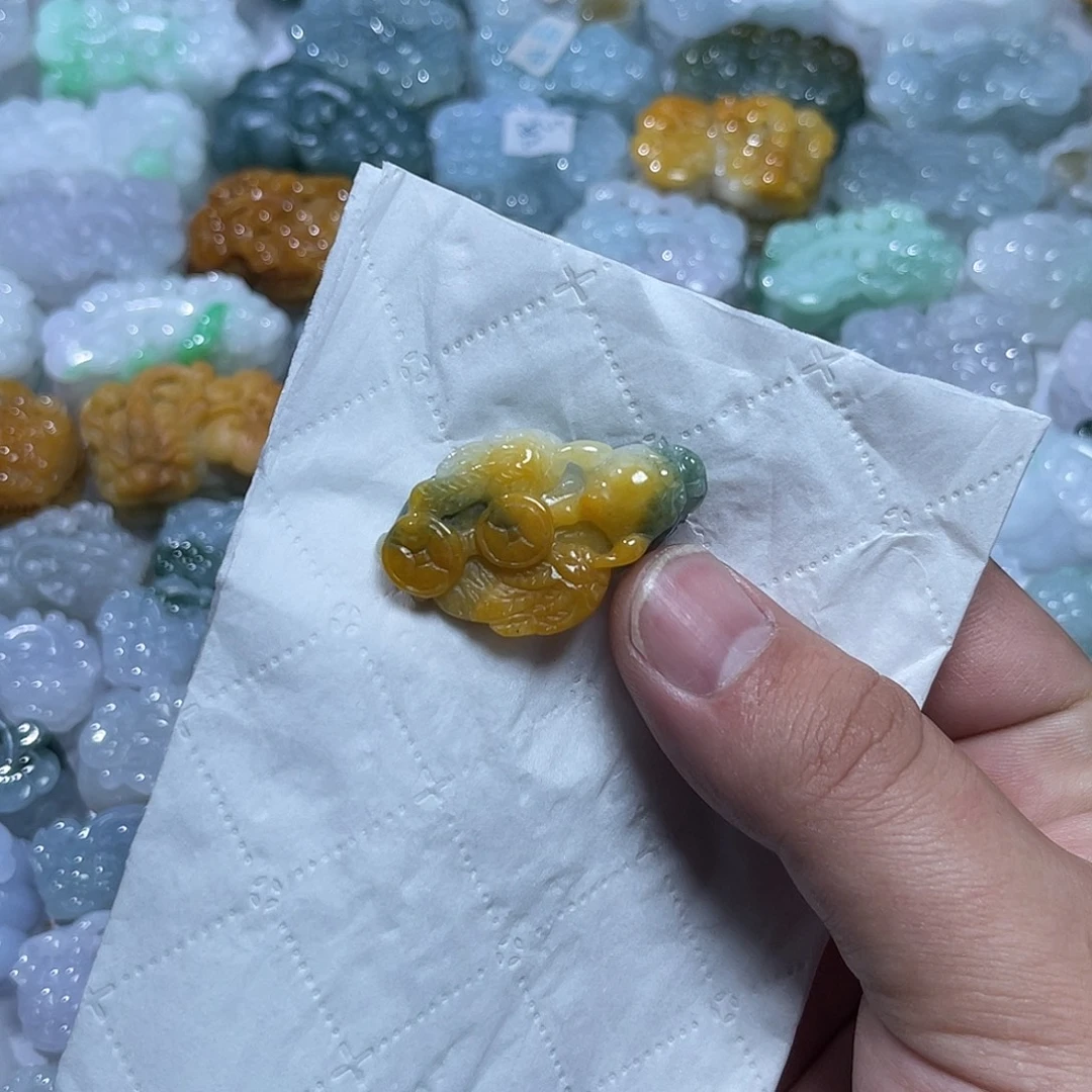 翡翠未镶嵌颈饰天然