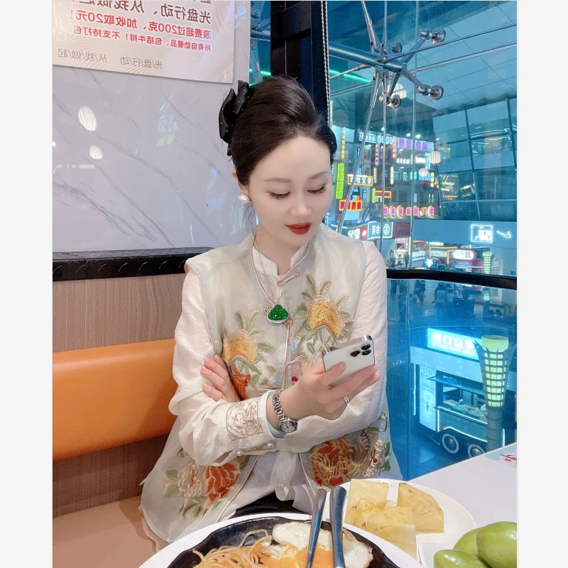 新中式国风马夹女士无袖夏季新款重工刺绣外穿坎肩马甲小背心上衣
