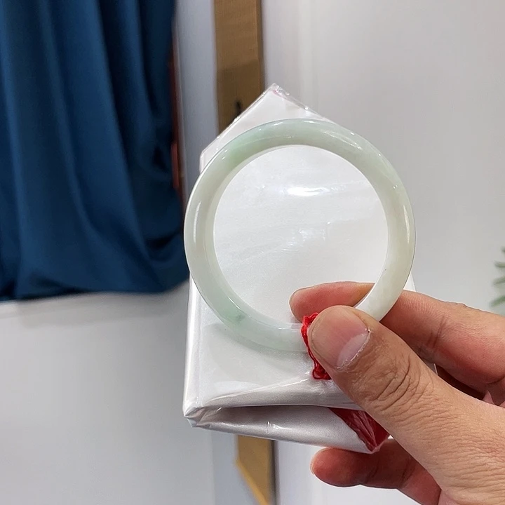 翡翠未镶嵌手镯翡翠