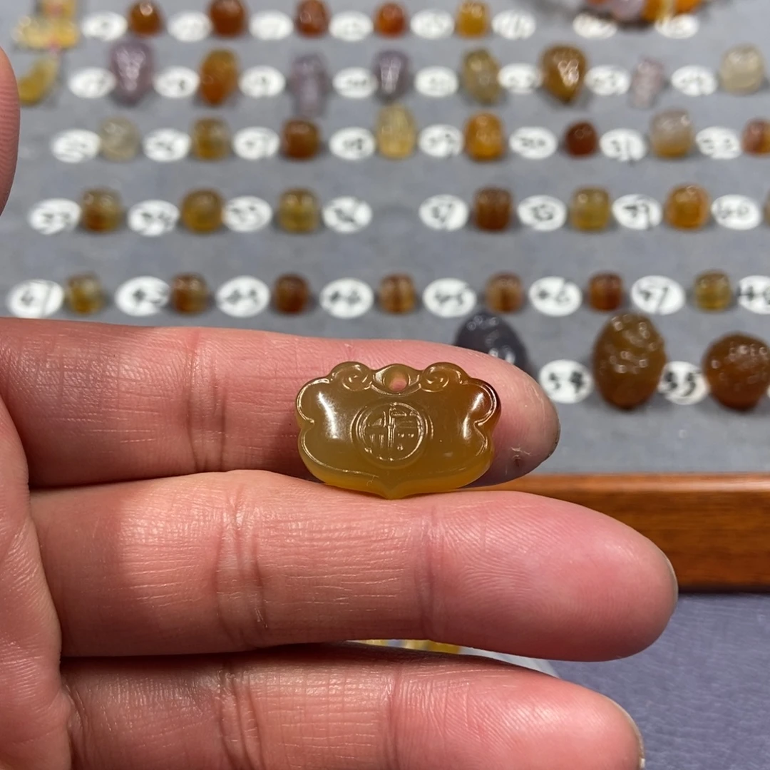 老***爷玛瑙/玉髓合金颈饰锁