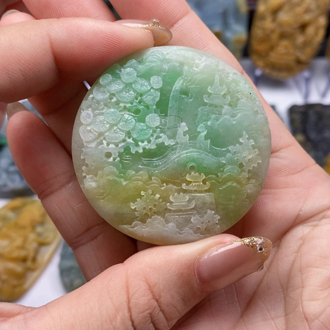 定制翡翠未镶嵌山水k