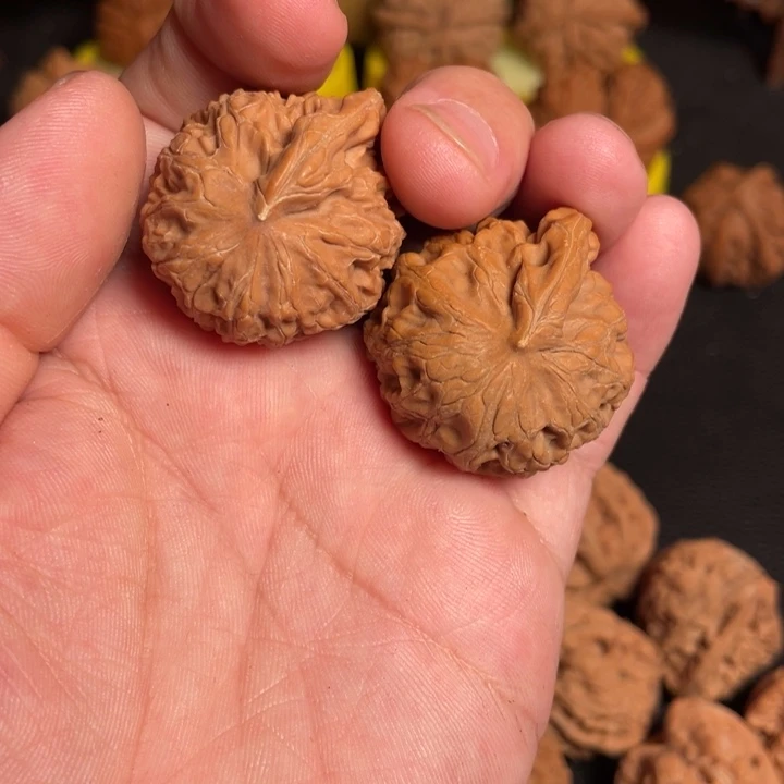 文玩核桃把件好*?核桃