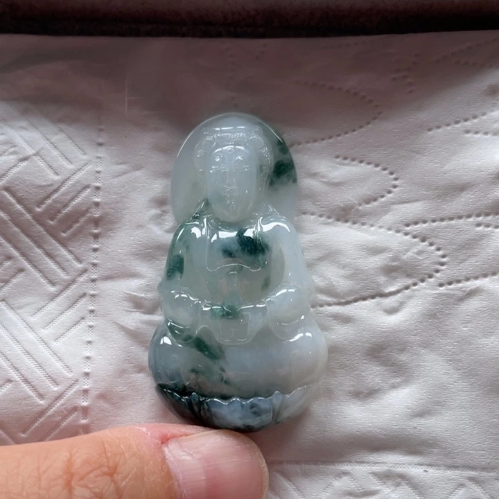 翡翠未镶嵌颈饰挂件