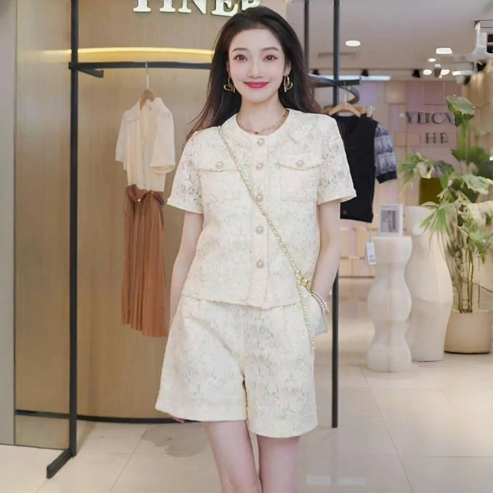 欧洲站时尚休闲套装女夏季2025洋气减龄设计感镂空短袖短裤两件套