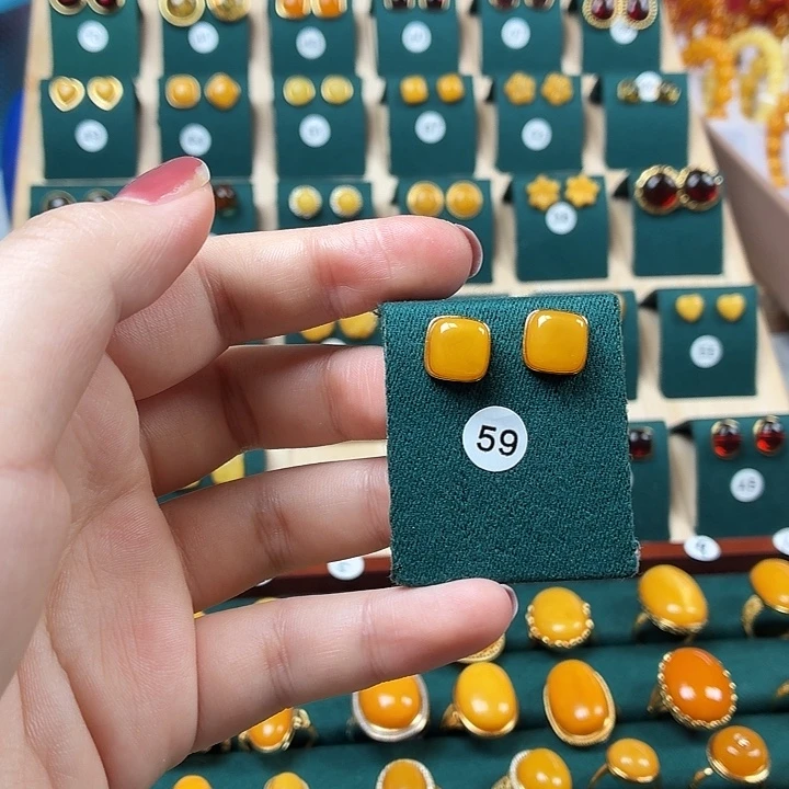 琥珀银S925镶嵌耳饰