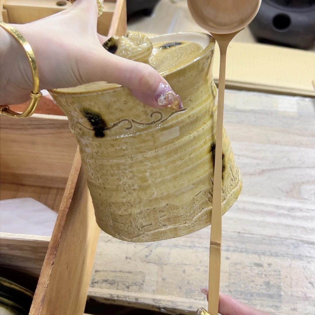 瓷片陶瓷和金属表面涂了