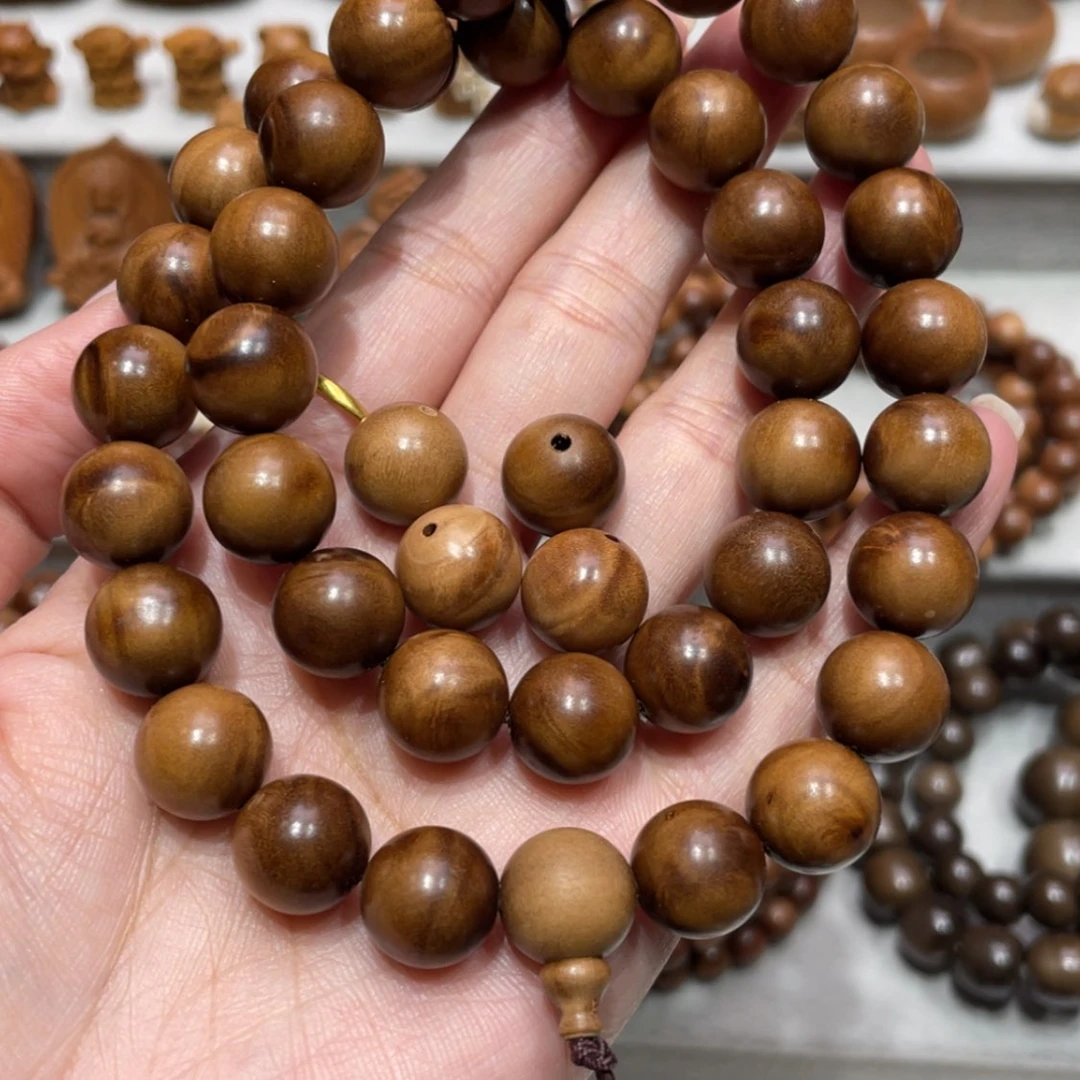 【闪购商品】檀香木手串/手链m****。12微瑕