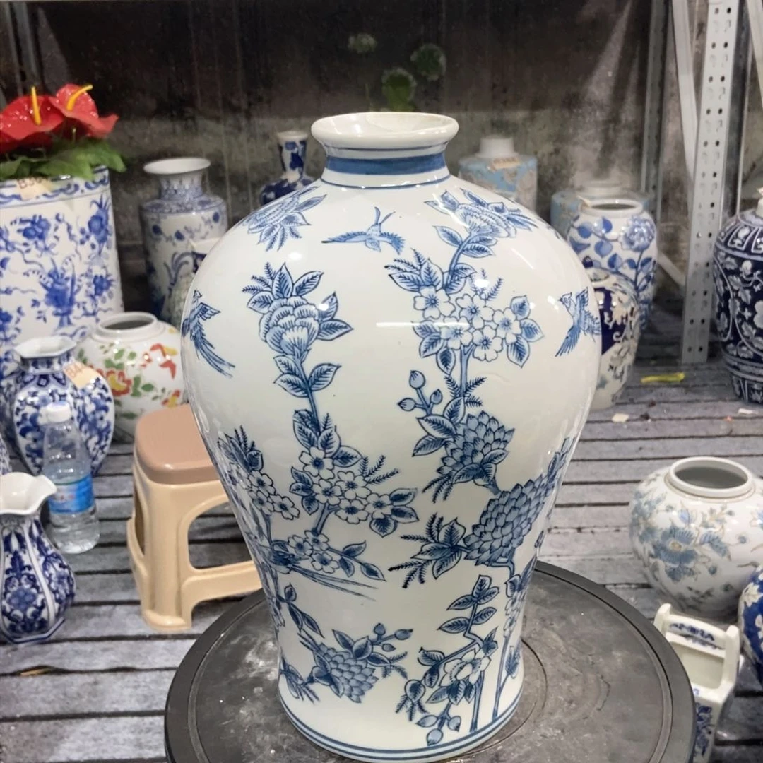 摆件花瓶手绘釉下彩