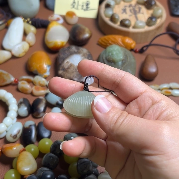 和田玉未镶嵌珠宝奇石