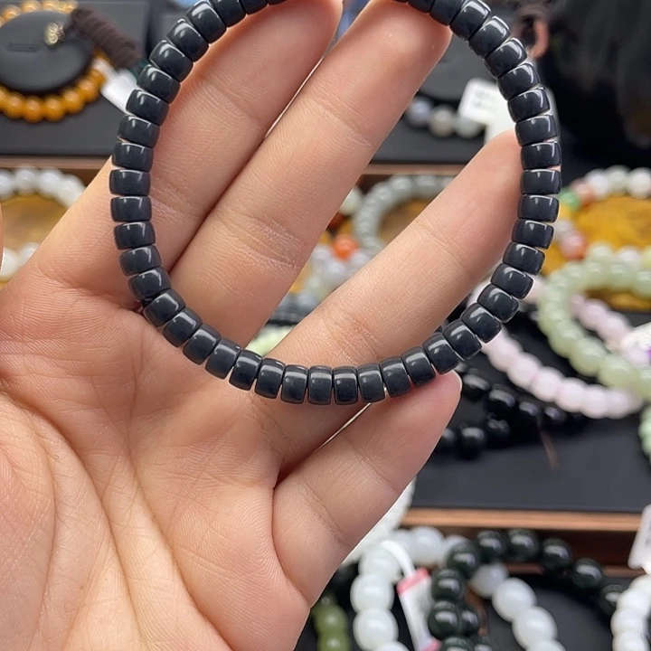 和田玉未镶嵌手串