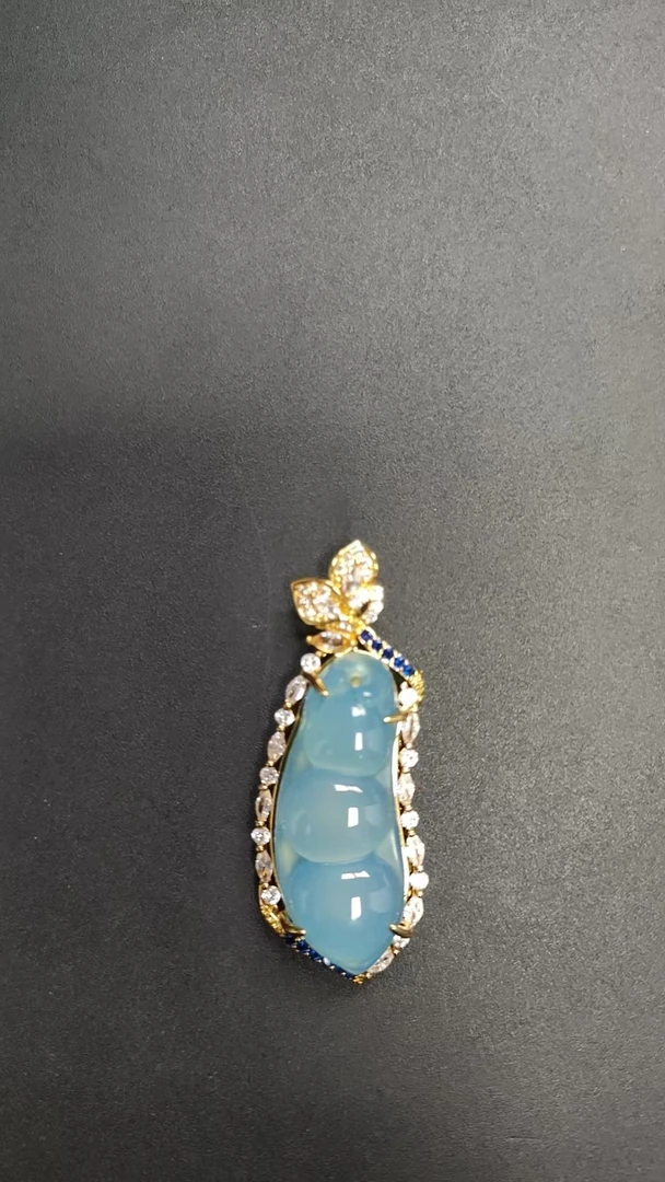 金玉满堂珠宝-时尚简约-古风气质-蓝豆子吊坠